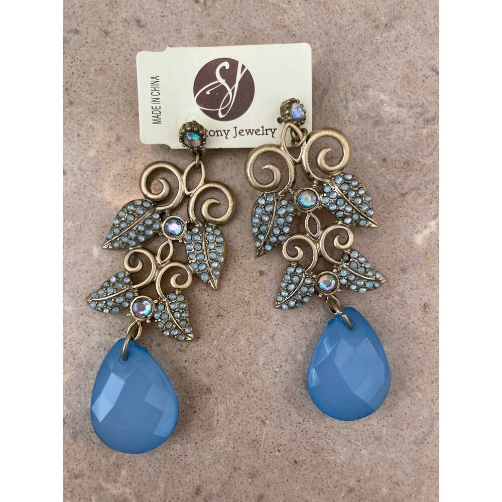 Stony Earrings Dangle Blue Stone